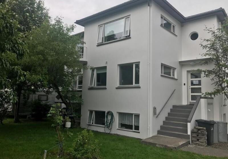 پانسیون Acco Guesthouse