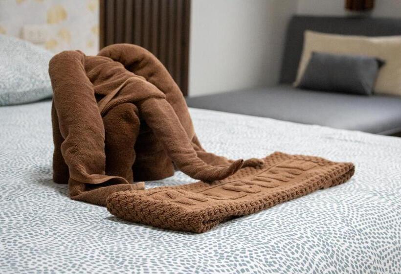 Пансион Thai Life Guesthouse Khaolak