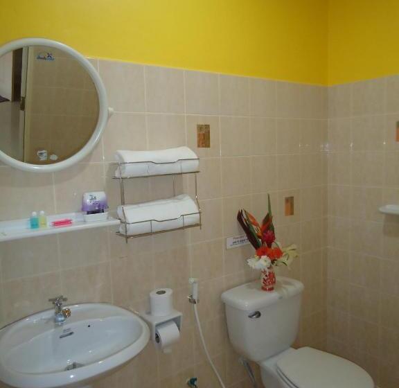 Пансион Thai Life Guesthouse Khaolak