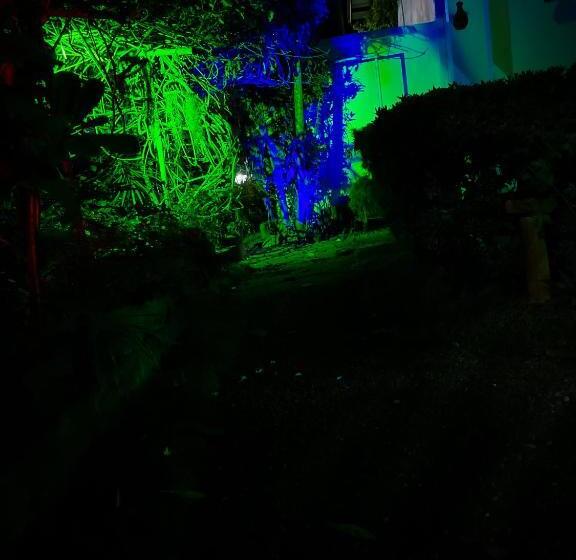 Пансион The Bay House