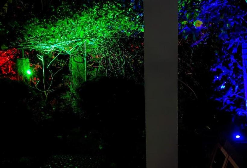 Пансион The Bay House