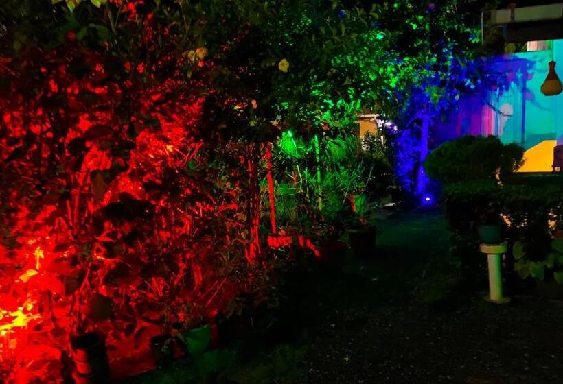 Пансион The Bay House