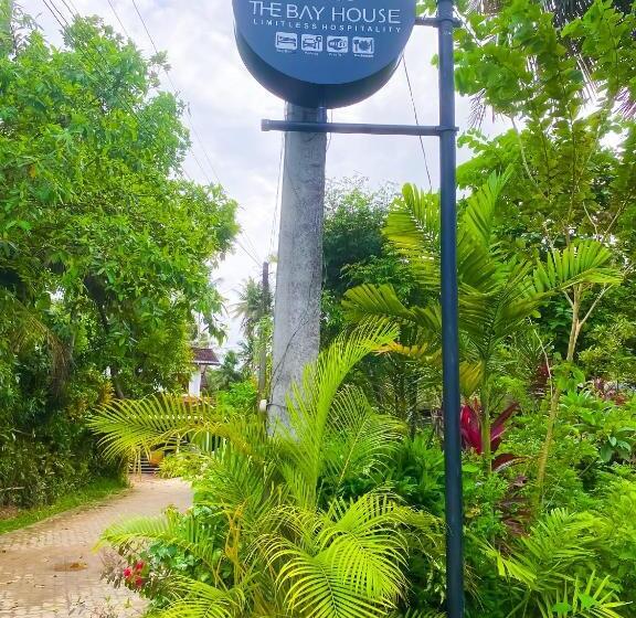 Пансион The Bay House