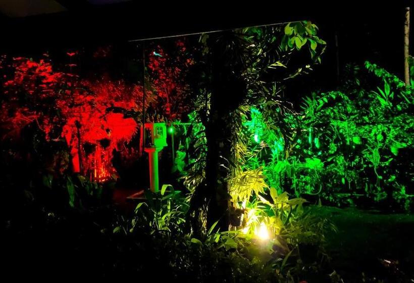 Пансион The Bay House