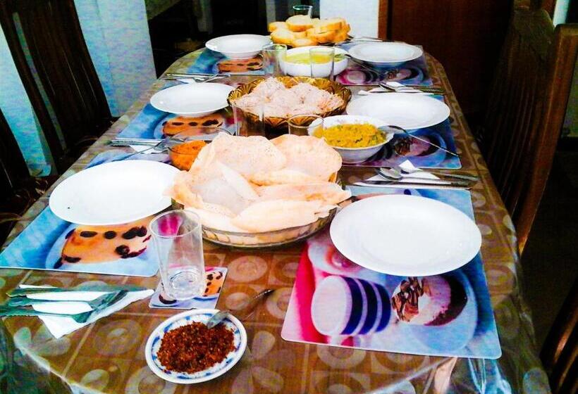 Пансион The Bay House