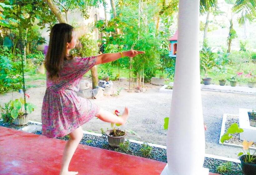 Пансион The Bay House