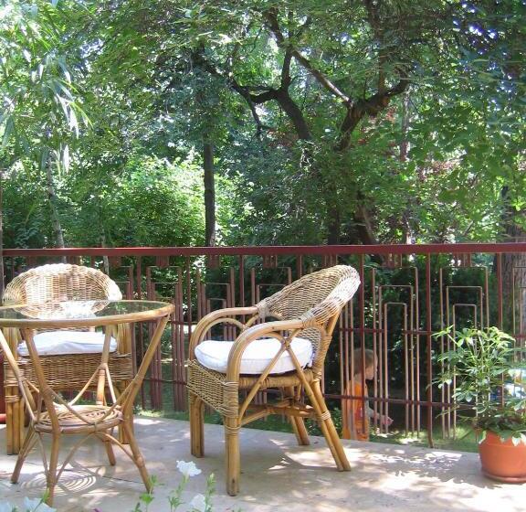 פנסיון Vila Elena