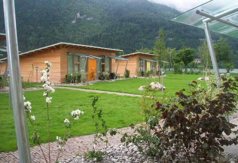 منتجع Bungalows Chalets Lago Di Molveno