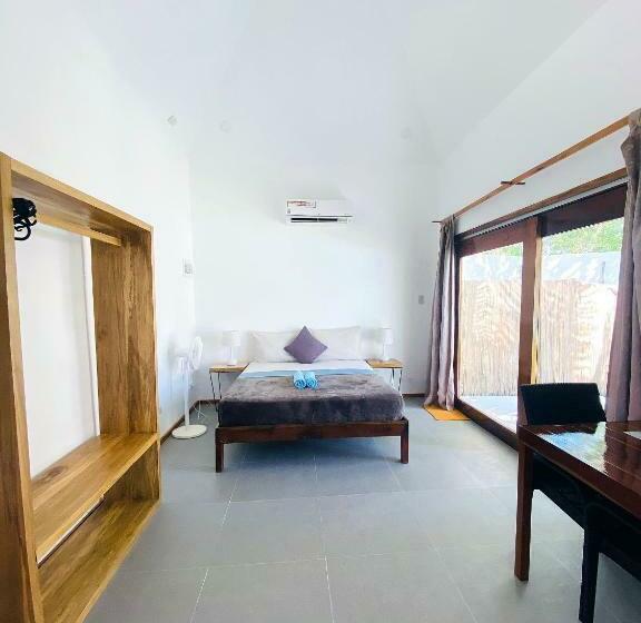 استراحتگاه Island World Panglao