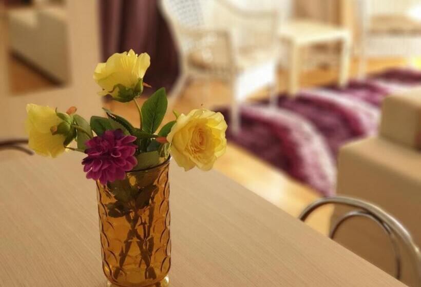 Upground Residence Apartments