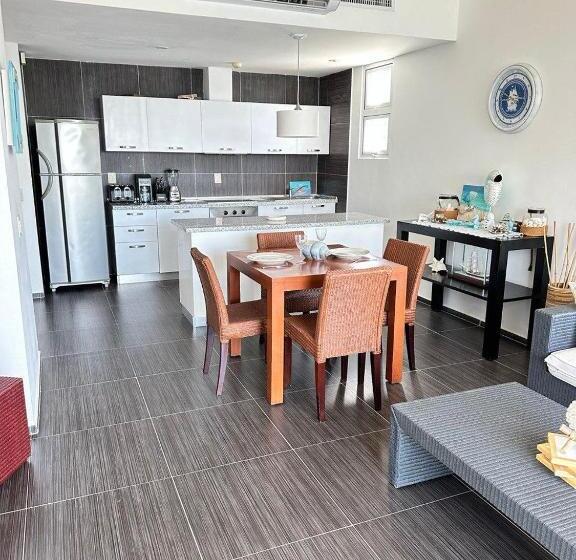 Vista Mare Ocean View Top Floor Condo, Samana