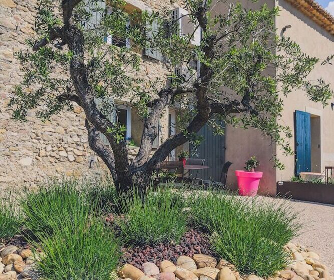 ベッドアンドブレックファースト Maison Sadina