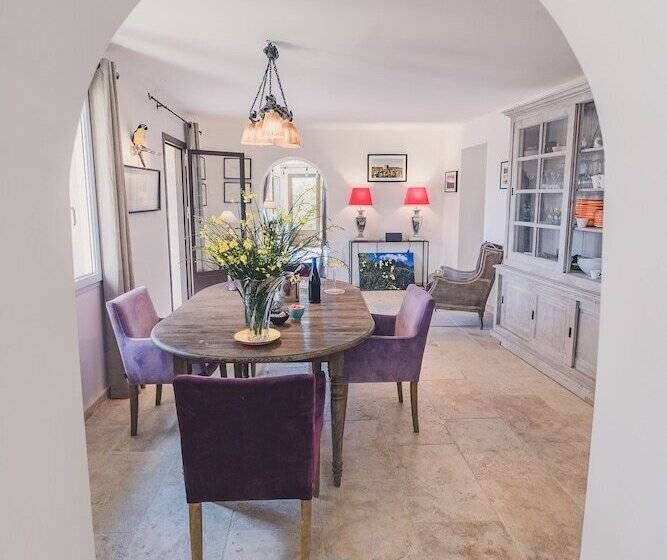 ベッドアンドブレックファースト Maison Sadina