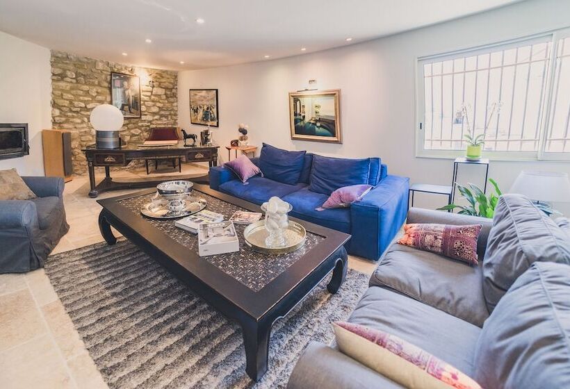 ベッドアンドブレックファースト Maison Sadina