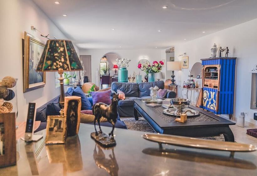 ベッドアンドブレックファースト Maison Sadina