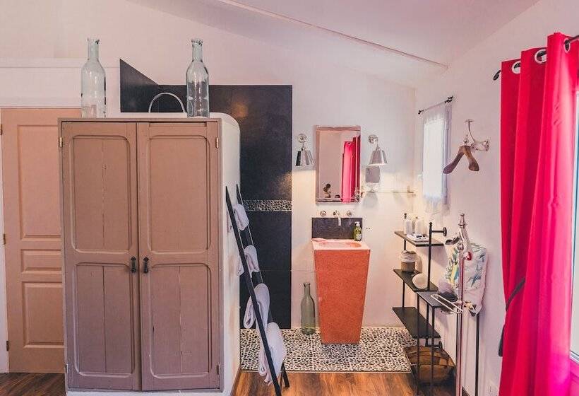 ベッドアンドブレックファースト Maison Sadina