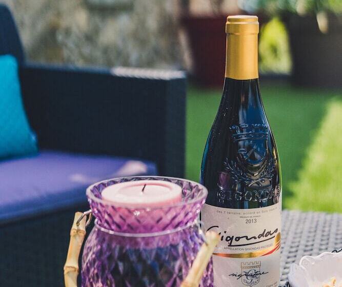 ベッドアンドブレックファースト Maison Sadina