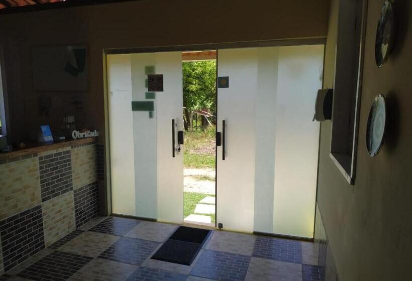 تختخواب و صبحانه Pousada Hibisco