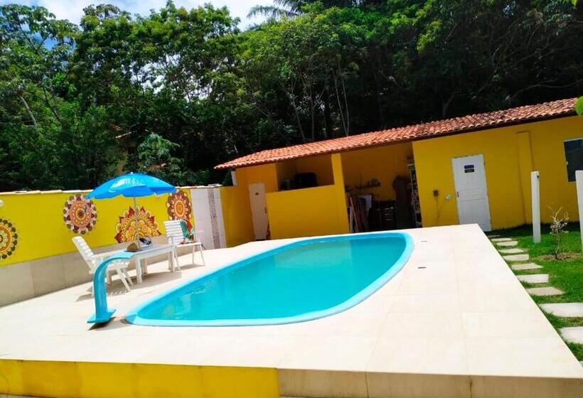 تختخواب و صبحانه Pousada Hibisco