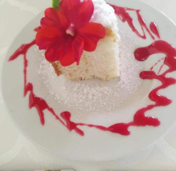 تختخواب و صبحانه Pousada Hibisco