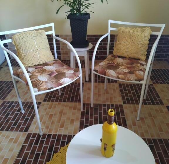 تختخواب و صبحانه Pousada Hibisco