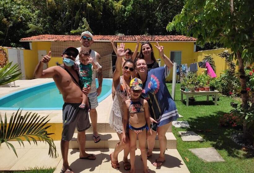 تختخواب و صبحانه Pousada Hibisco