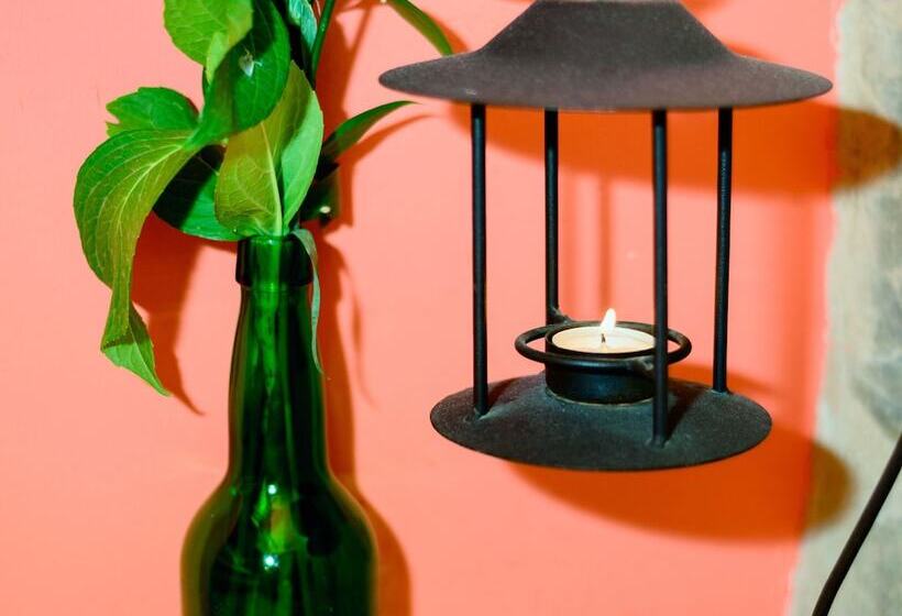 Cozy Cottage In Benllera With Hot Tub