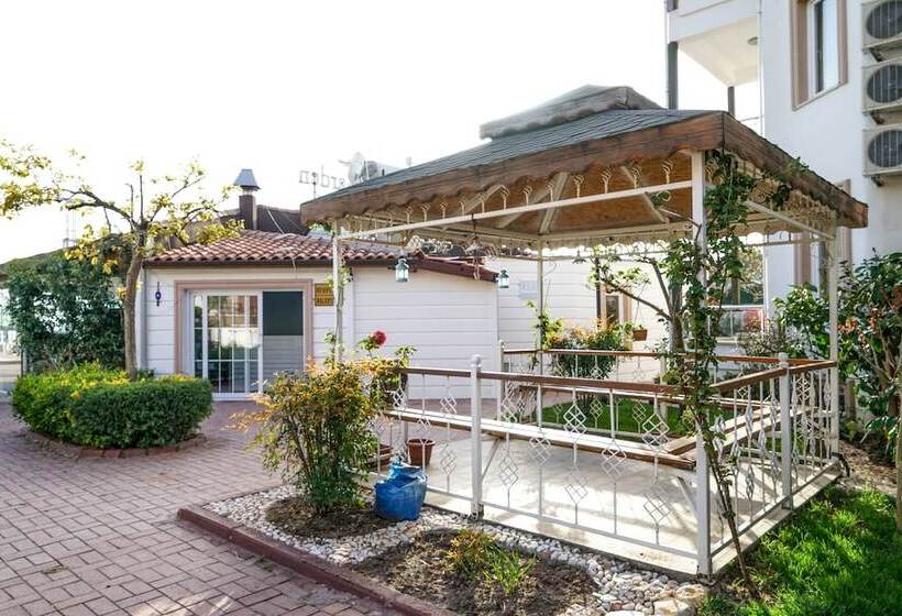 בית מלון כפרי Aloria Garden