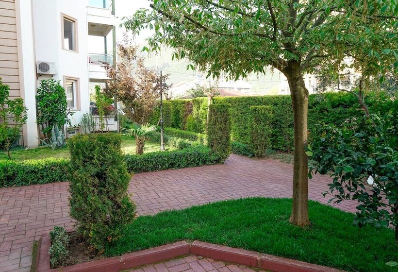 בית מלון כפרי Aloria Garden