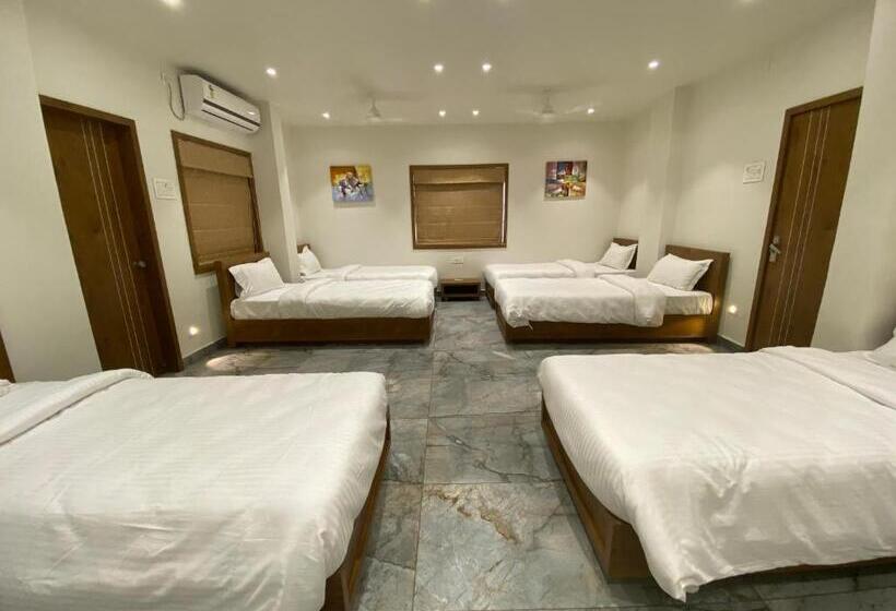 בית מלון כפרי Damodar