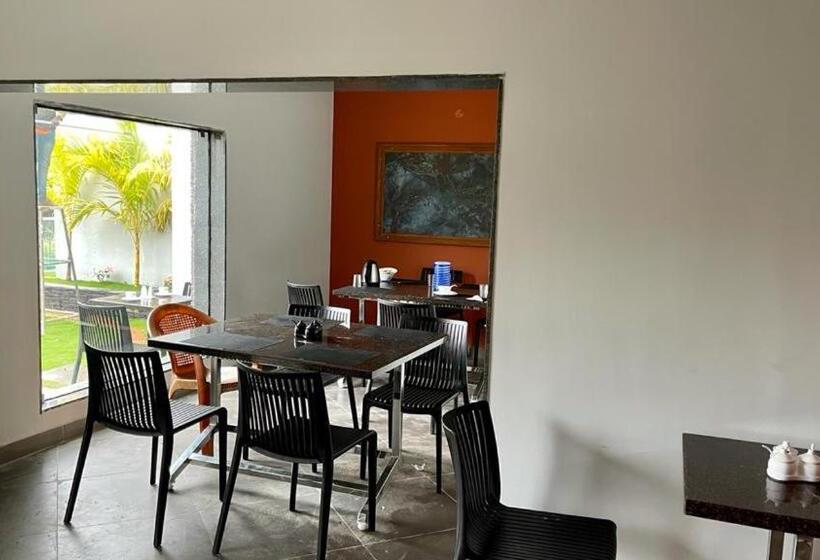 בית מלון כפרי Friday Inn