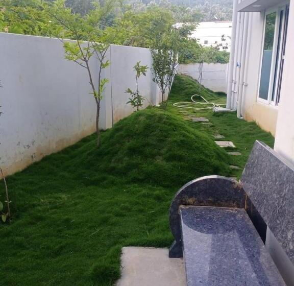 בית מלון כפרי Friday Inn