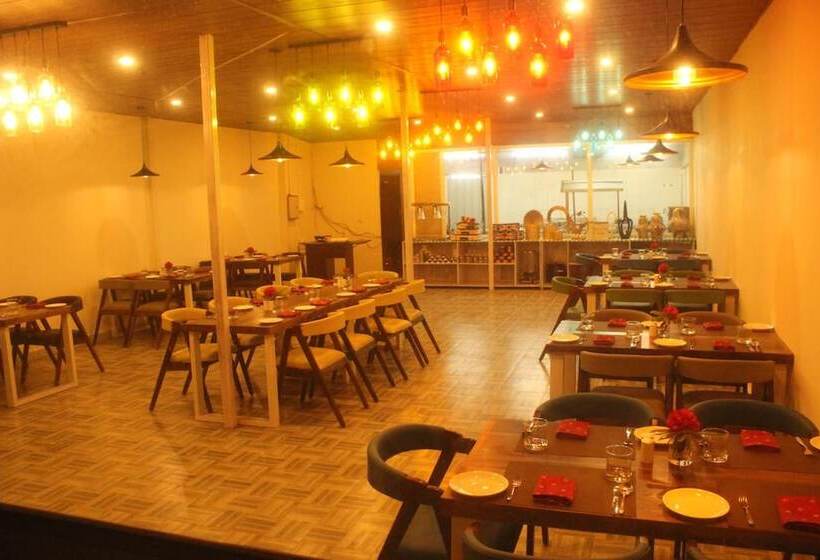 ホテル Genx The Gateway Dalhousie