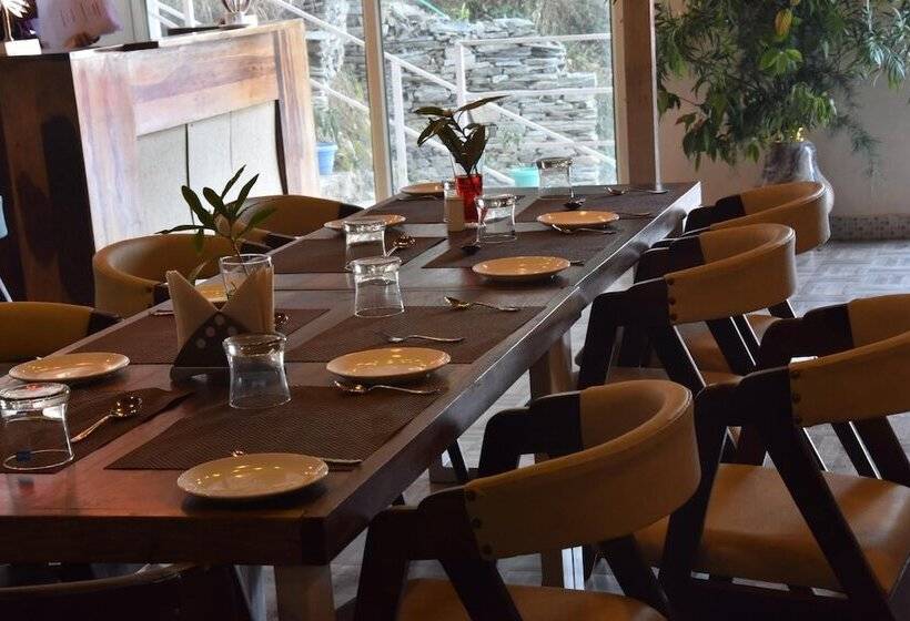 ホテル Genx The Gateway Dalhousie