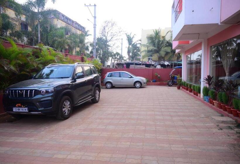 فندق Grand Resort