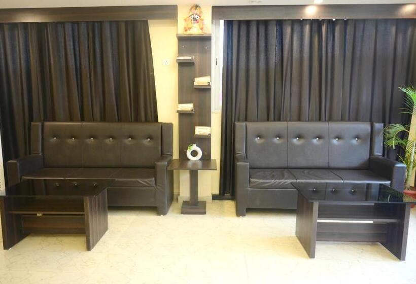 فندق Grand Resort