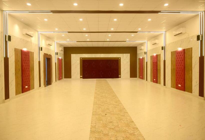 فندق Grand Resort