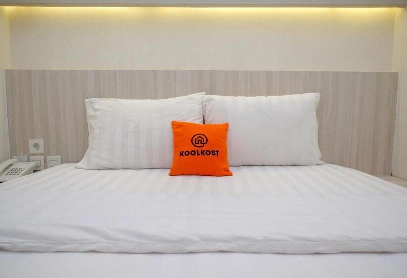 Отель Koolkost Syariah At Ir Soekarno Solo Baru