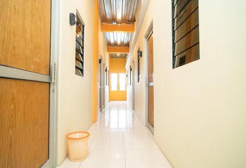 Отель Koolkost Syariah At Ir Soekarno Solo Baru