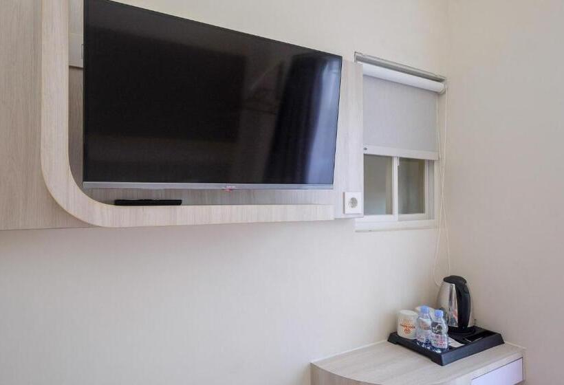 Отель Koolkost Syariah At Ir Soekarno Solo Baru