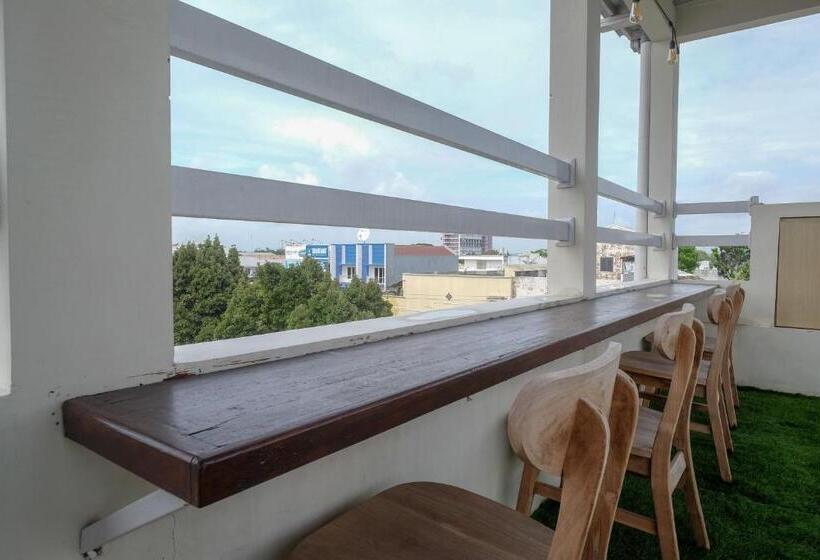 Отель Koolkost Syariah At Ir Soekarno Solo Baru