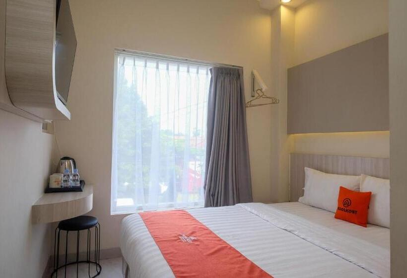 Отель Koolkost Syariah At Ir Soekarno Solo Baru