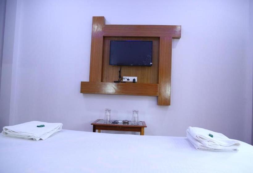 ホテル Laxmi Continental Resort