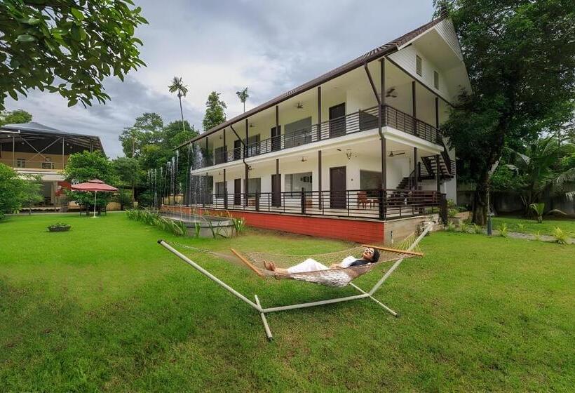 هتل Lhasa Ayurveda And Wellness Resort   A Blusalzz Collection, Kochi, Kerala