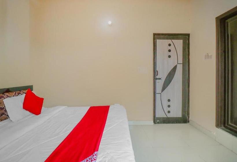 호텔 Oyo 76456  Noida Hub 2