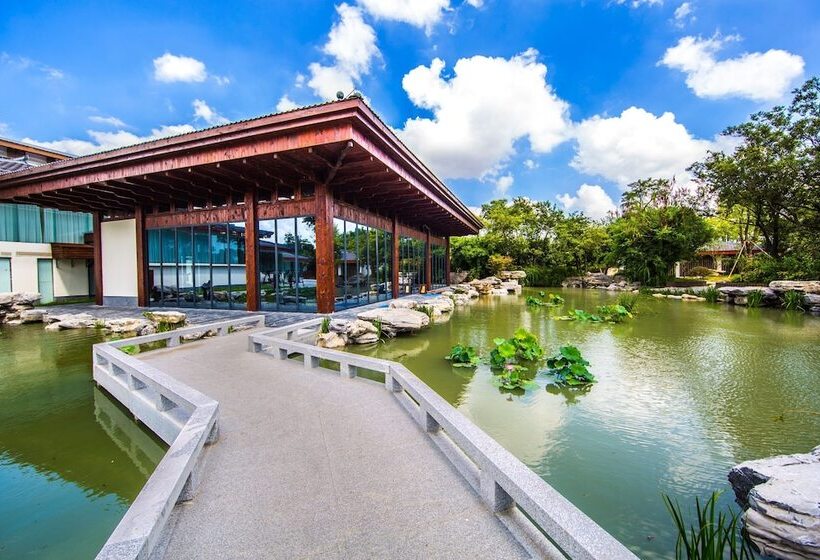 ホテル Slender West Lake Hot Spring Resort