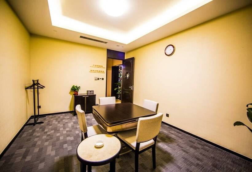 ホテル Slender West Lake Hot Spring Resort