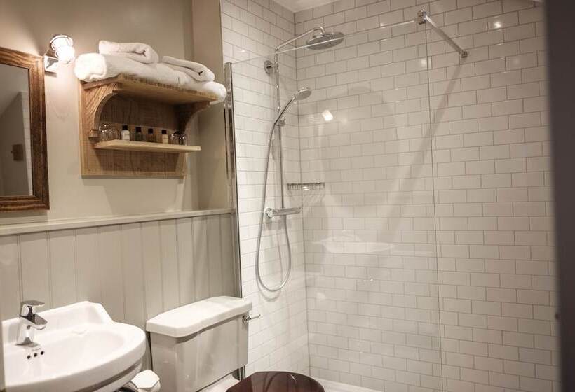 בית מלון כפרי The White Hart