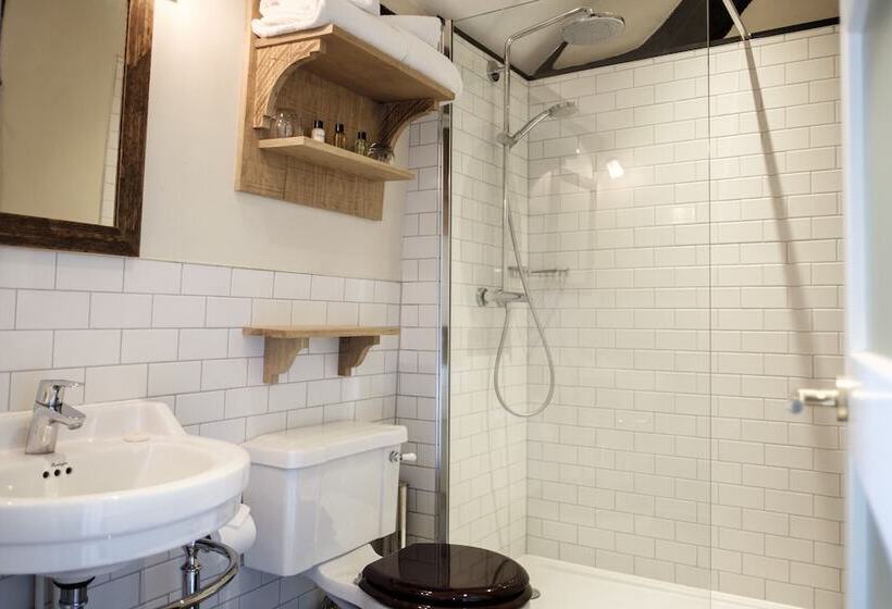 בית מלון כפרי The White Hart