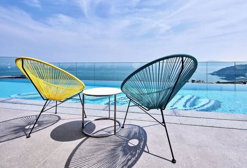 هتل Uh Suite The Haeundae